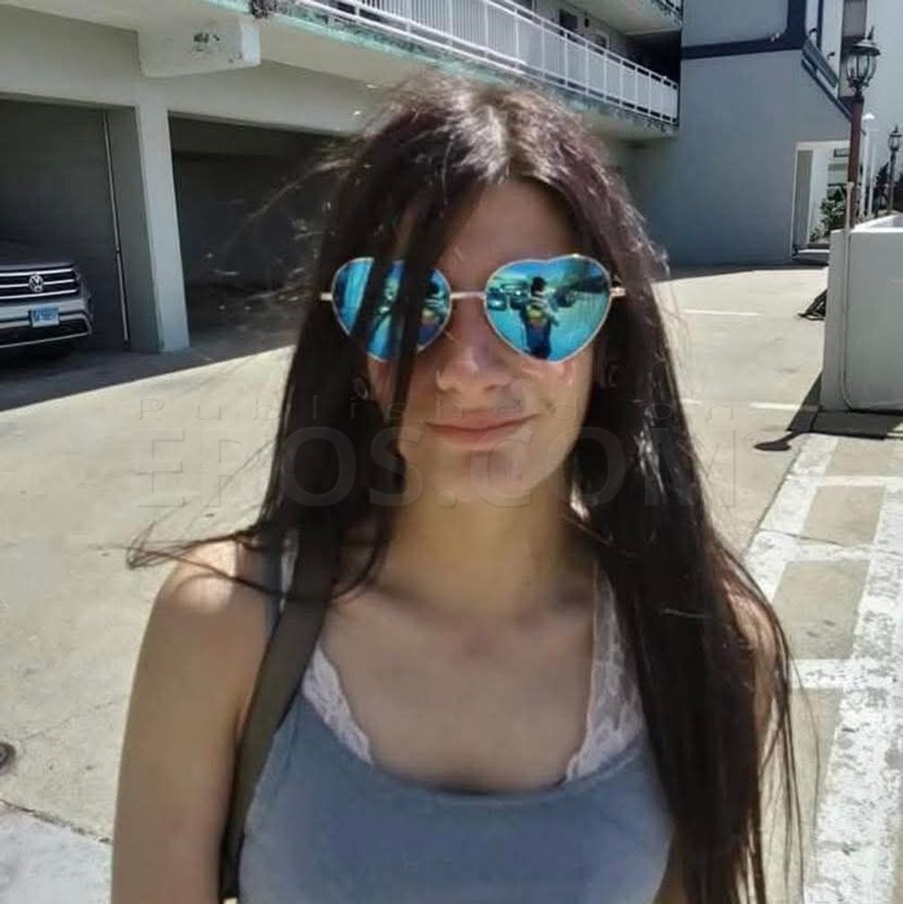 Nicole — photo 3
