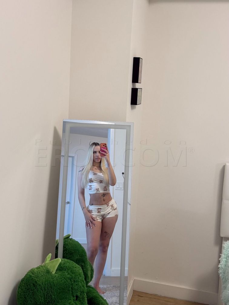 Jade — photo 4