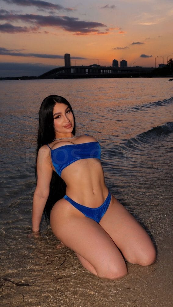 Mia — photo 6