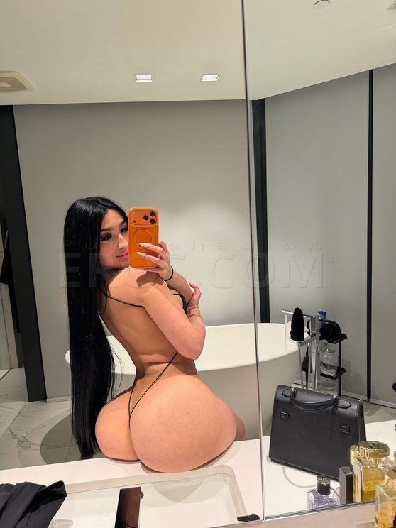 Mia
