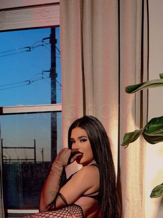 TS Ashla ts Latina