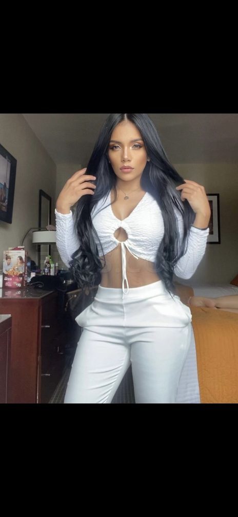 Camila Gomez — photo 3