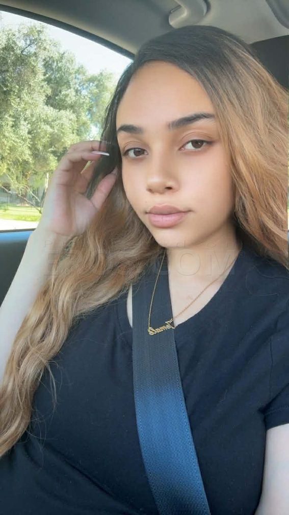 Isabella — photo 2