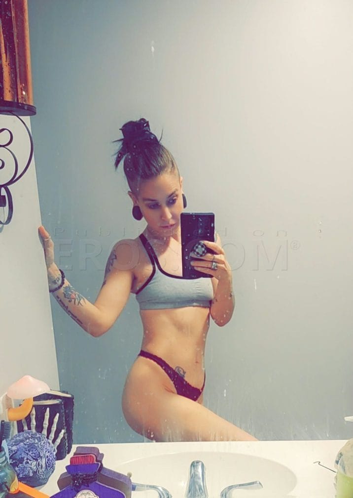 Kayla — photo 5
