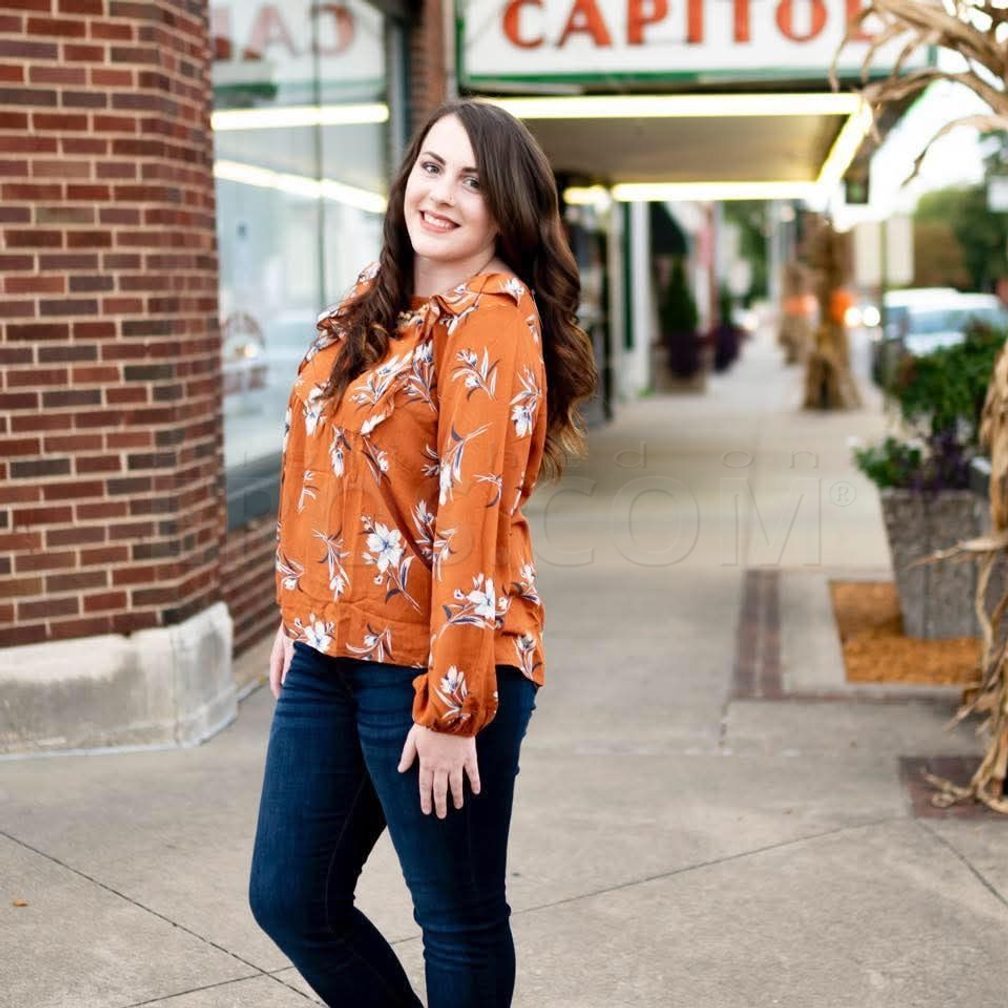 Elizabeth — photo 1