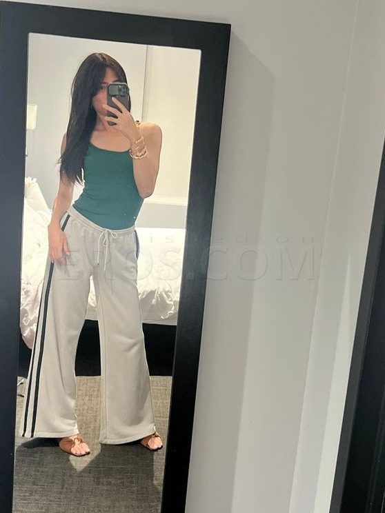 TS VictoriaGoldDesire
