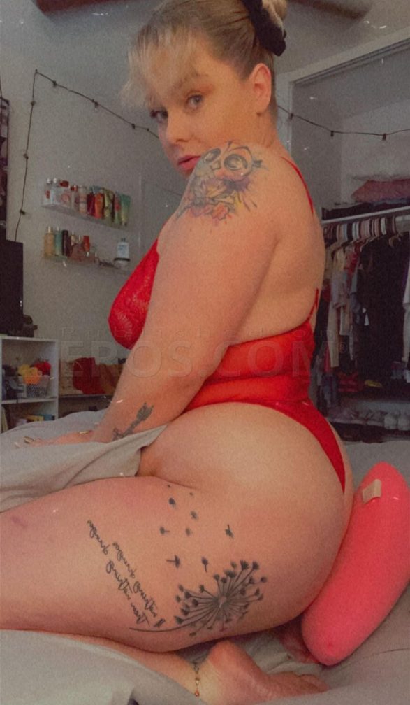 Lovely Nicolette — photo 3