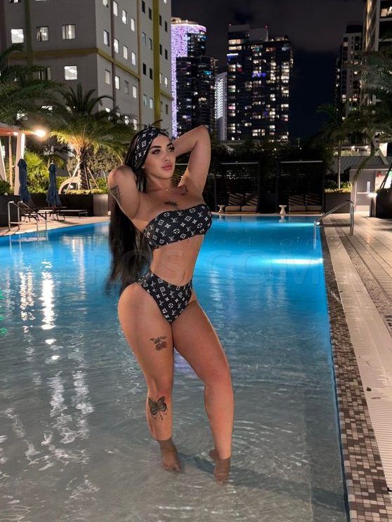 Mia