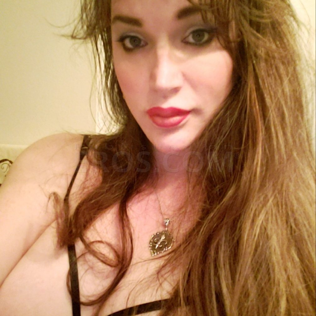 World Famous Karen Cummings