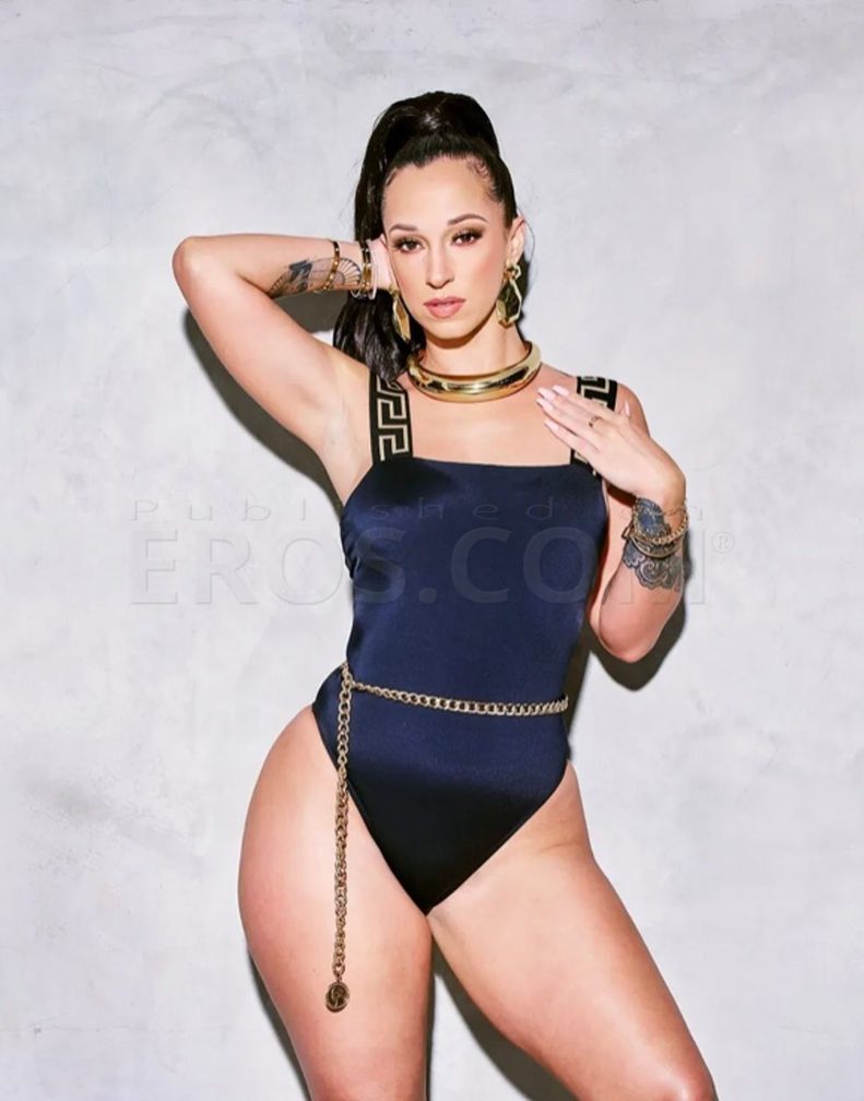 superstar Jada Stevens — photo 4