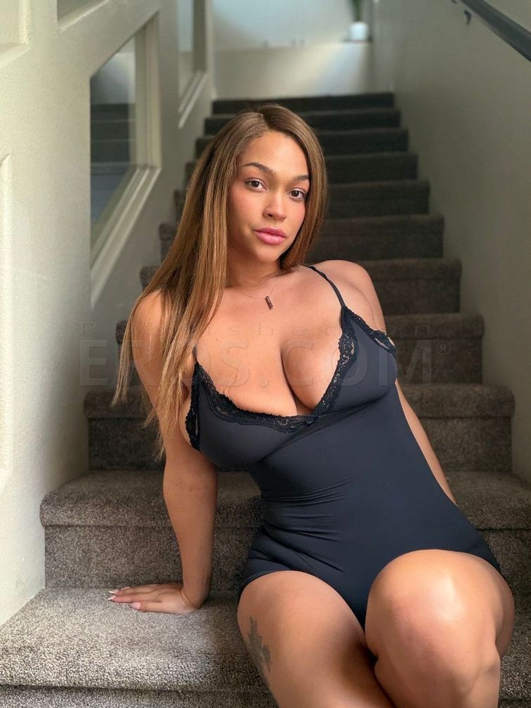 pornstar ashlyn peaks — photo 2