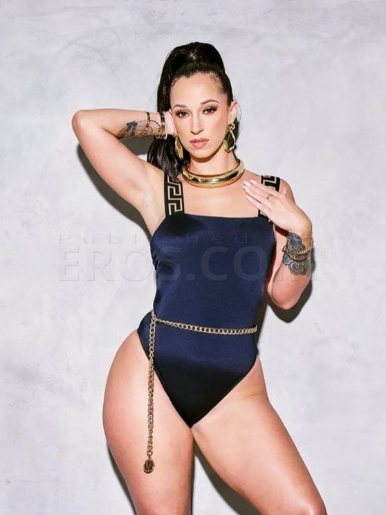 superstar Jada Stevens