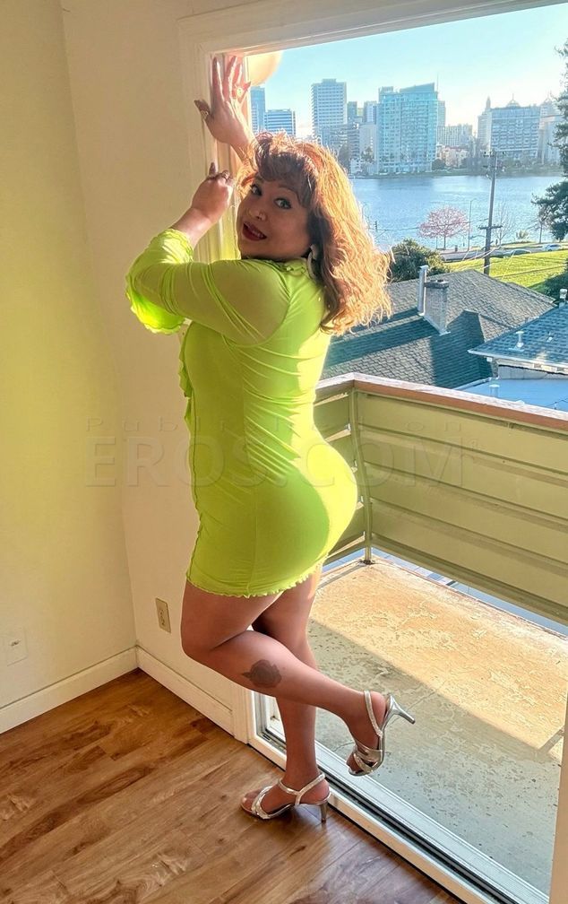 Jennifer — photo 8