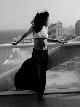 VIVIAN SAINT