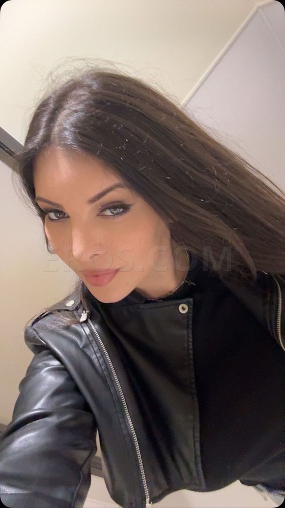 Vanessa Santini — photo 5