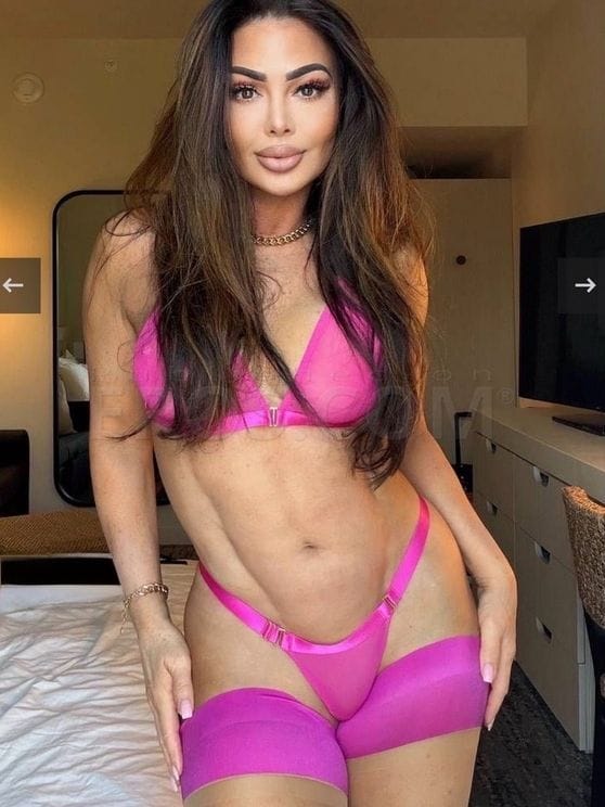 Porn Star Legend Nina Dolci