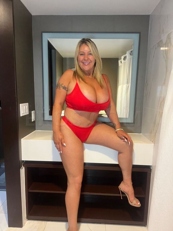 Nikki Millions — photo 11