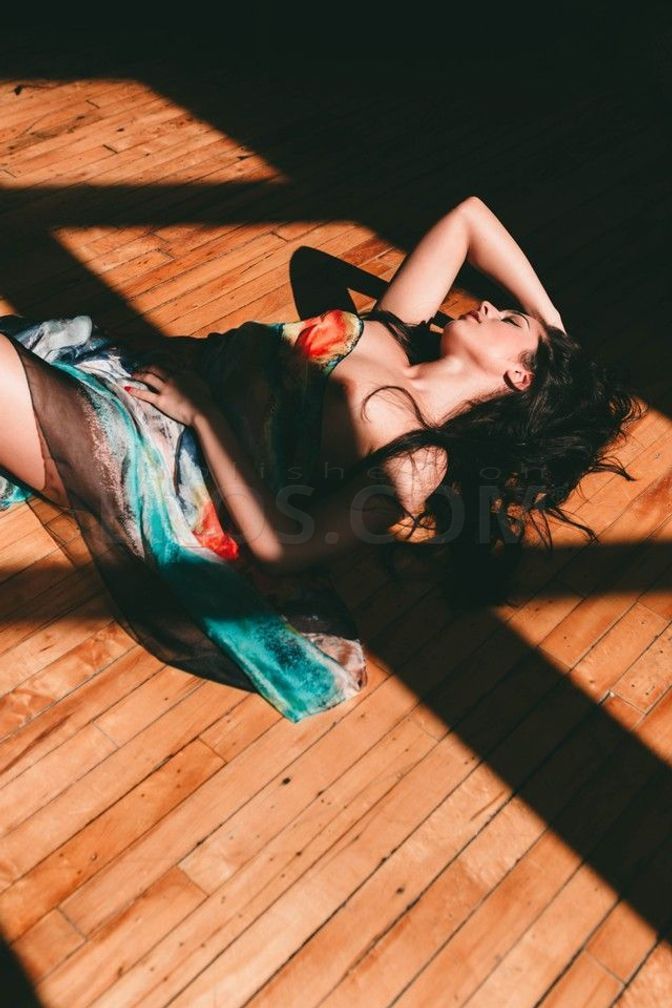 Miss Rose Bee Gold — photo 6