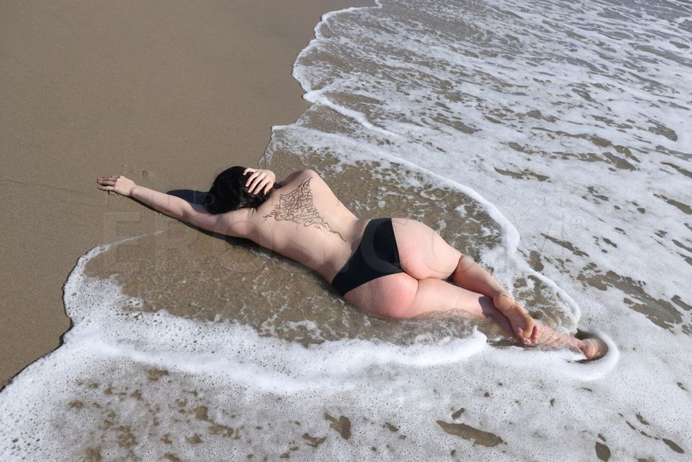 Miss Rose Bee Gold — photo 1