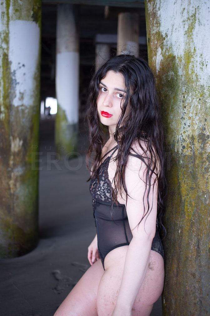 Miss Rose Bee Gold — photo 6