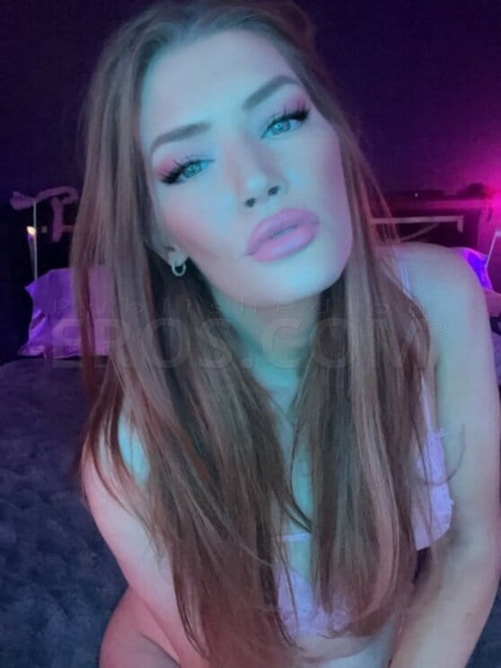 Chloe B