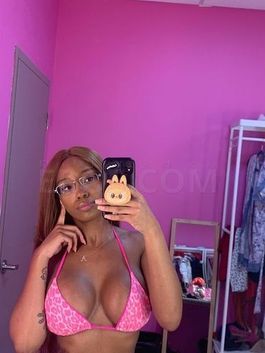 Superstar Lacey London