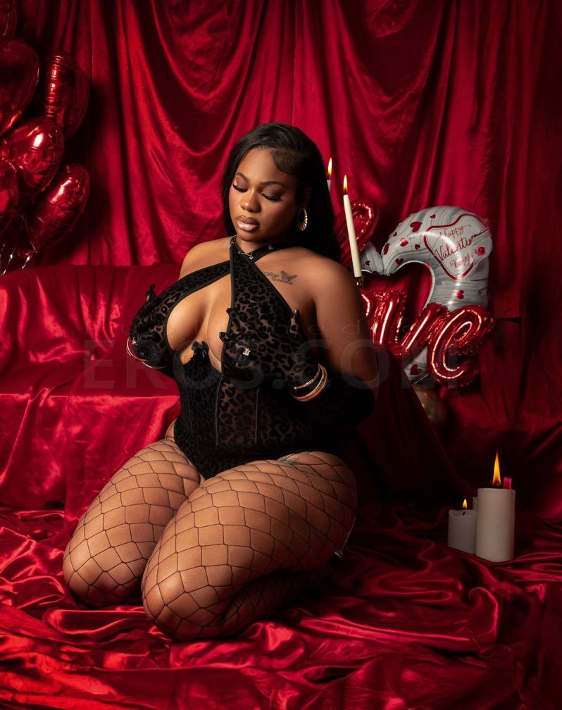 Robust Rosey near Newark, NJ