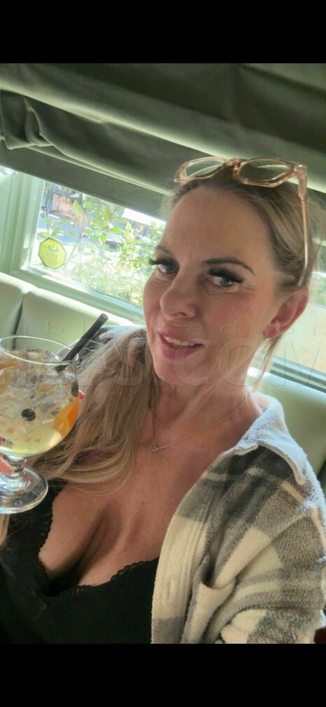 Breezy Brittney mature soccer mom