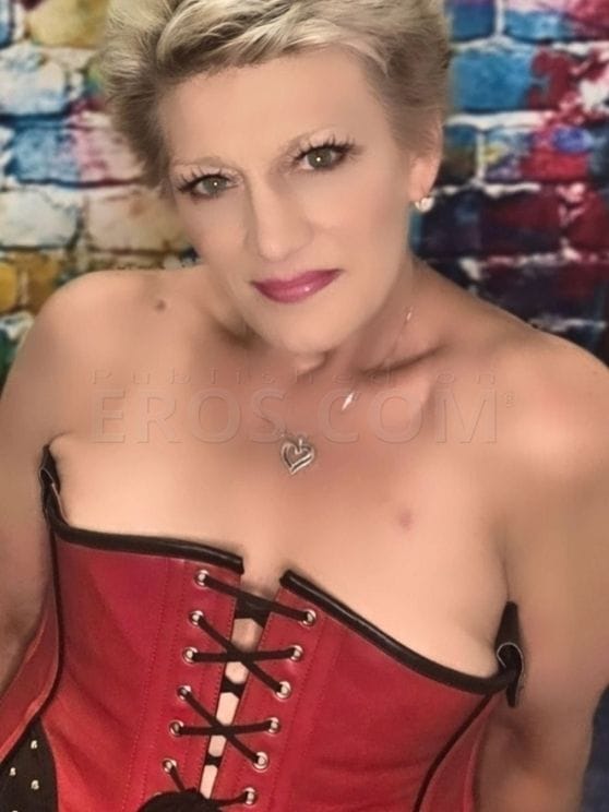 Roxanne Lane