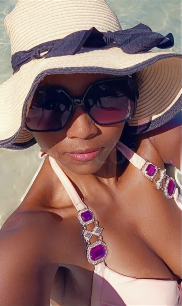 Caribbeanhottie — photo 6