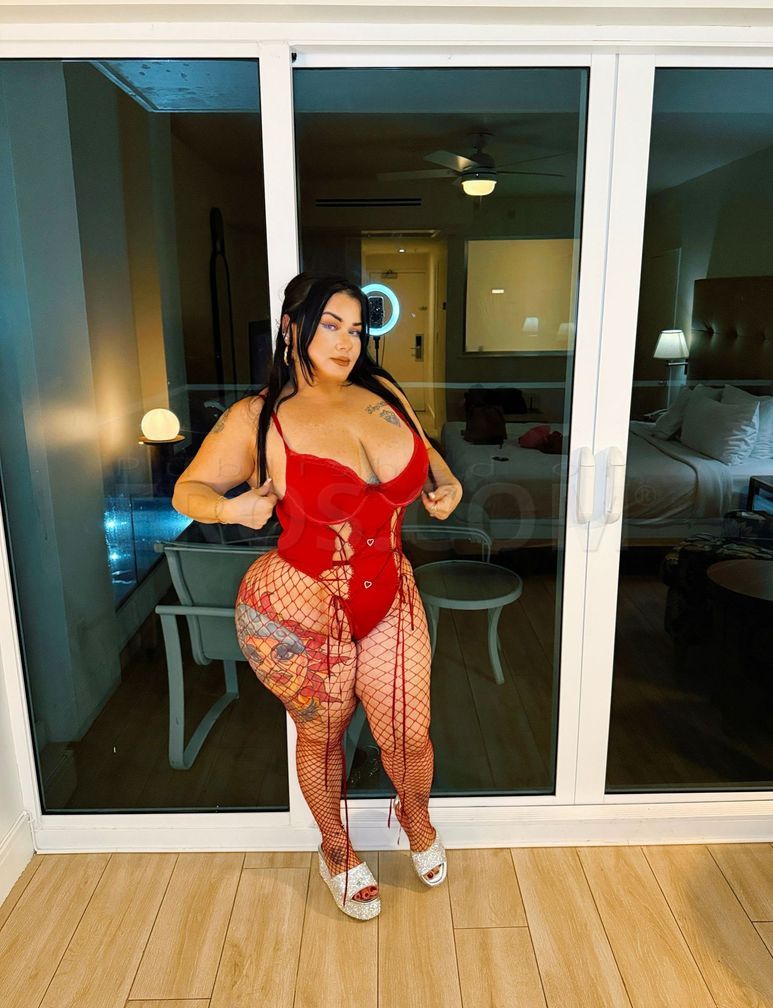 Kassy Super Thick