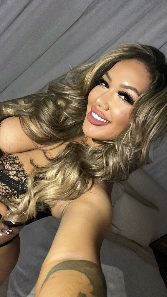 Victoria Lyn — photo 6