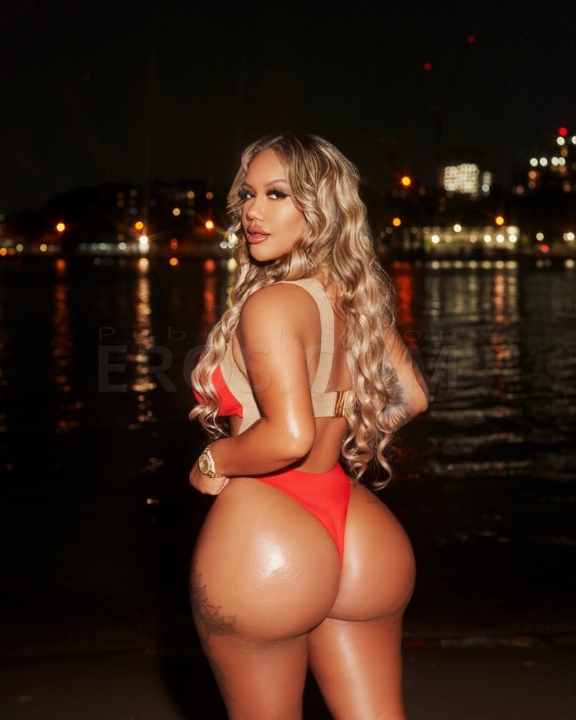 Victoria Lyn — photo 2