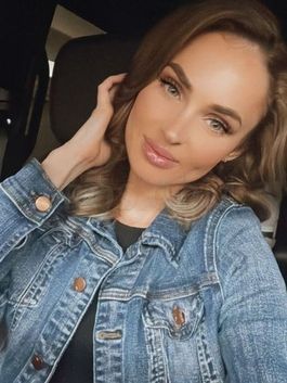 Beautiful Enticing Bella