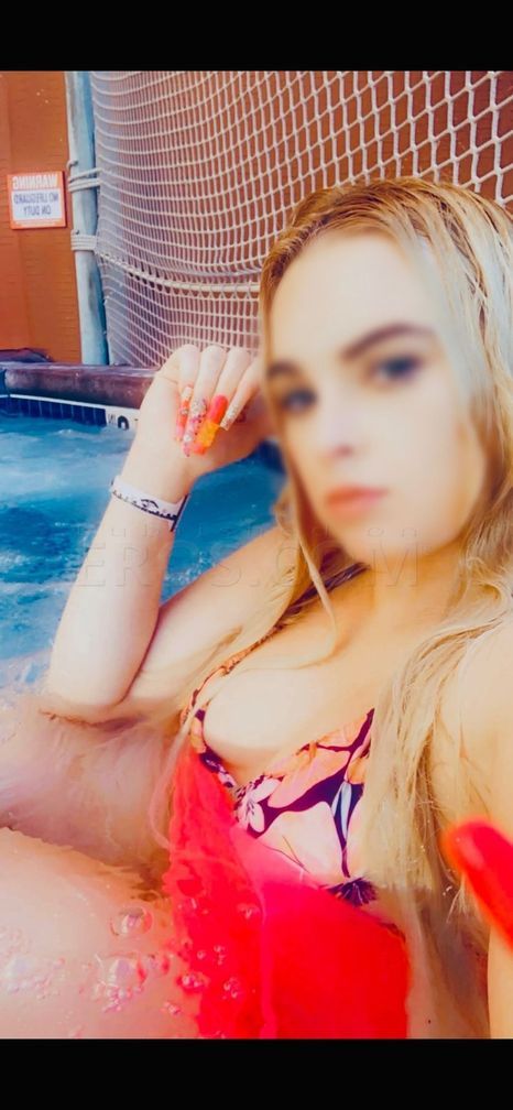 Lily Rose — photo 2