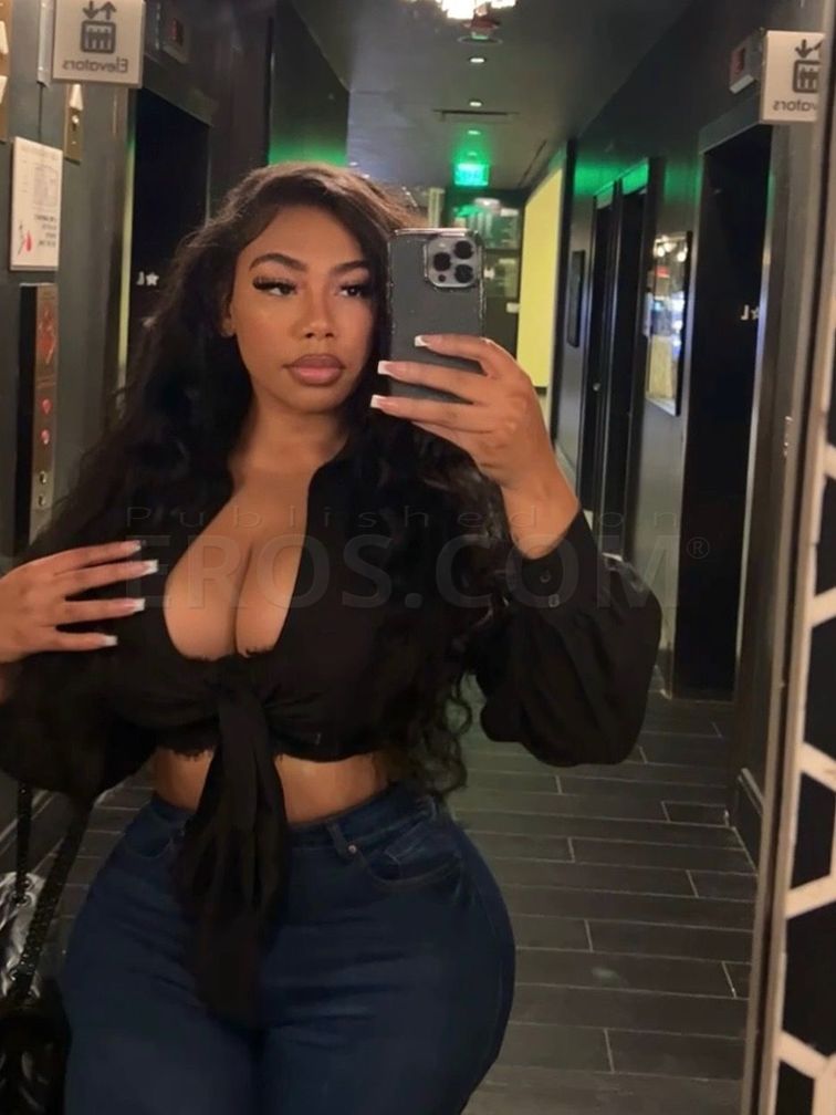 Nicole — photo 5