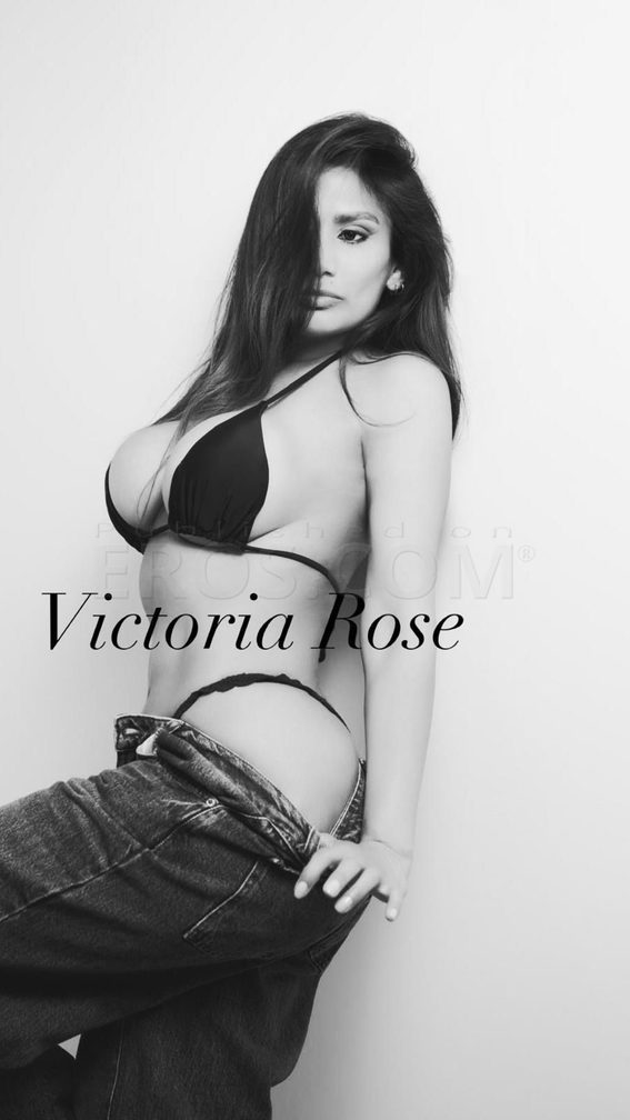 Victoria Rose — photo 11
