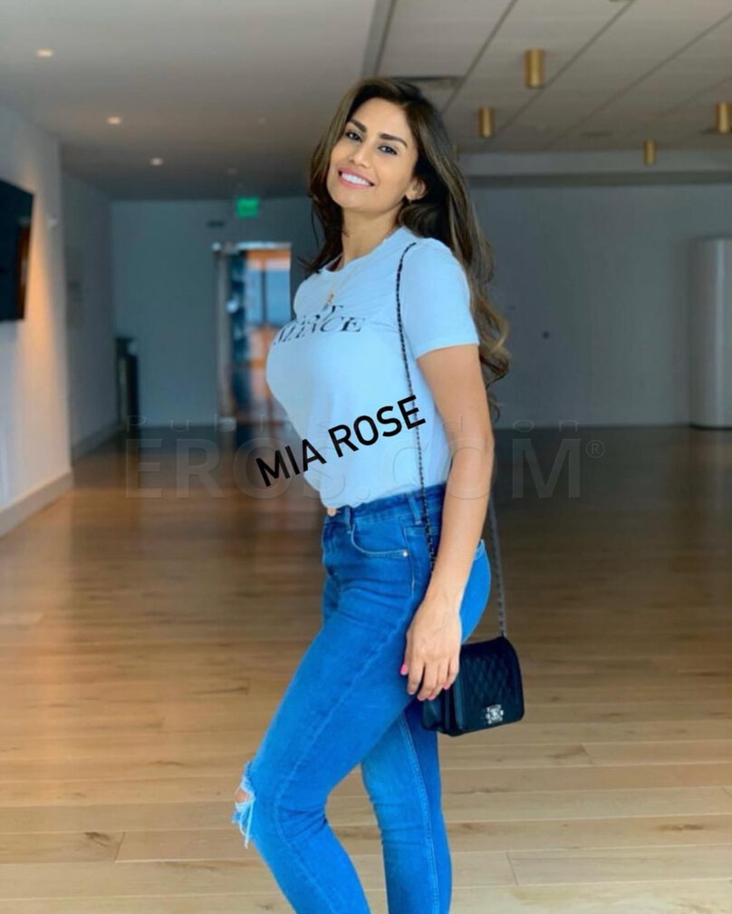 VIP Mia Rose