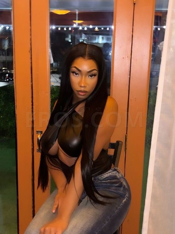 TS LAUREN