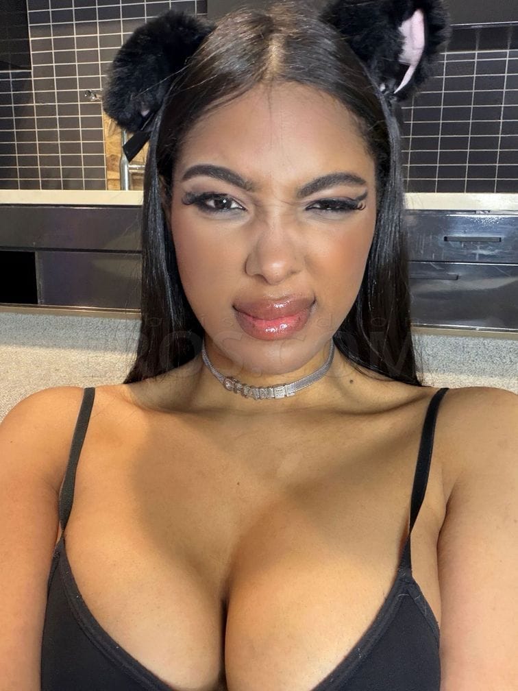 Hannah Blake — photo 6