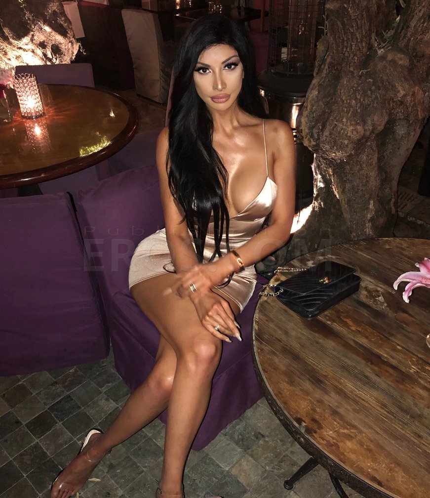 AVA LONDON — photo 2
