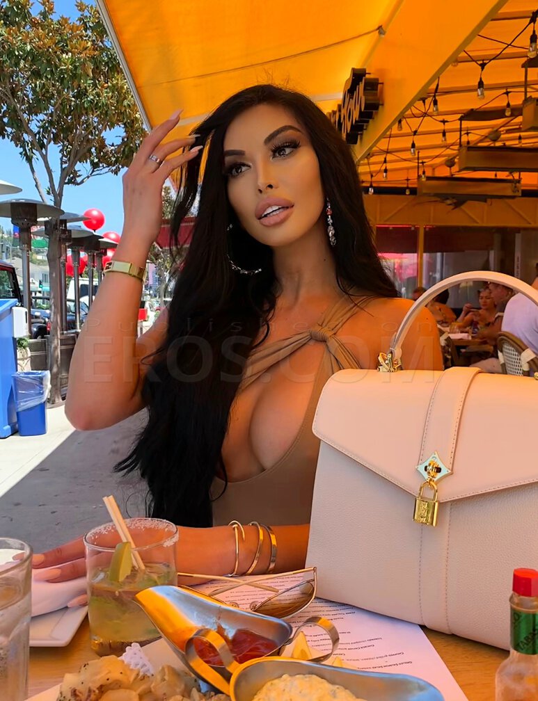 AVA LONDON — photo 5