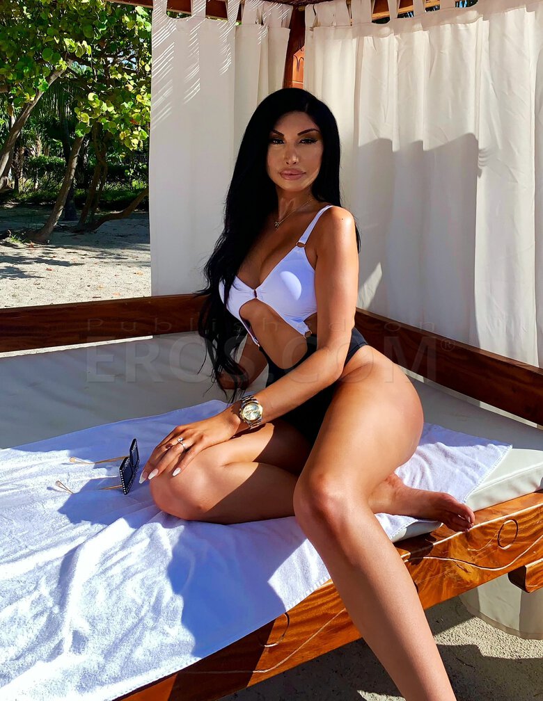 AVA LONDON — photo 8