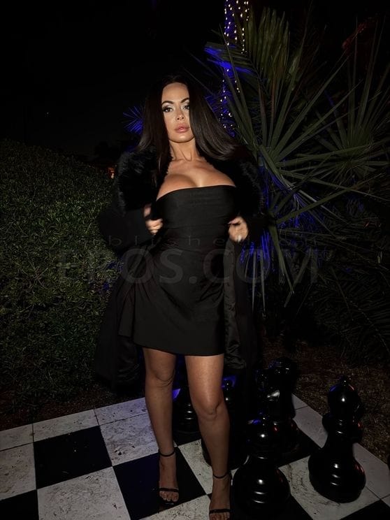 KIKI KLOUT