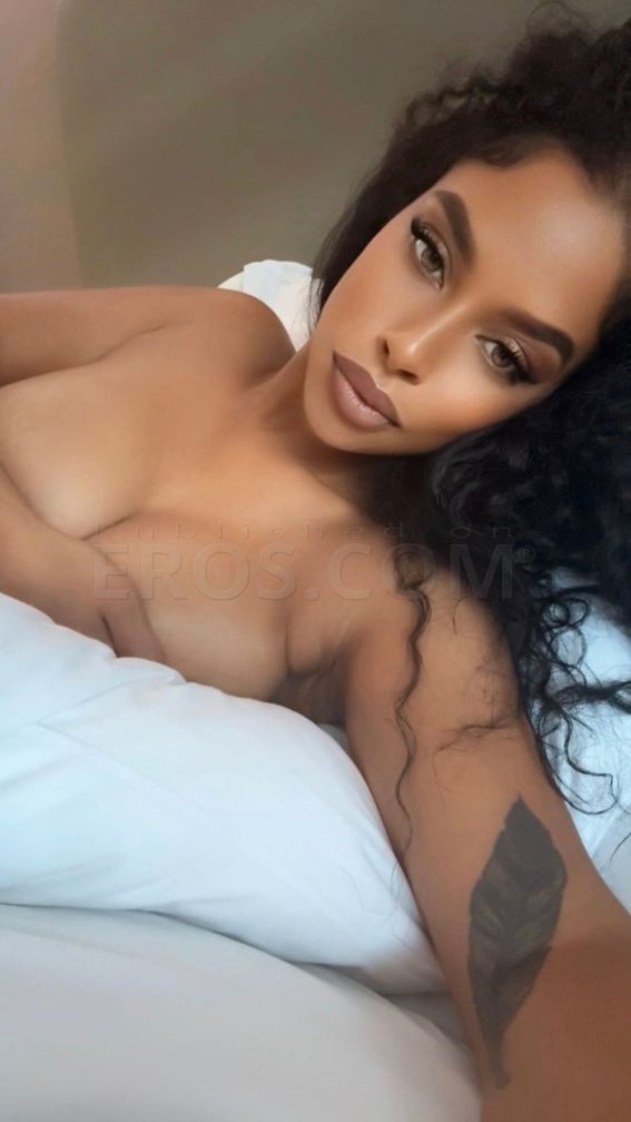Jade — photo 3
