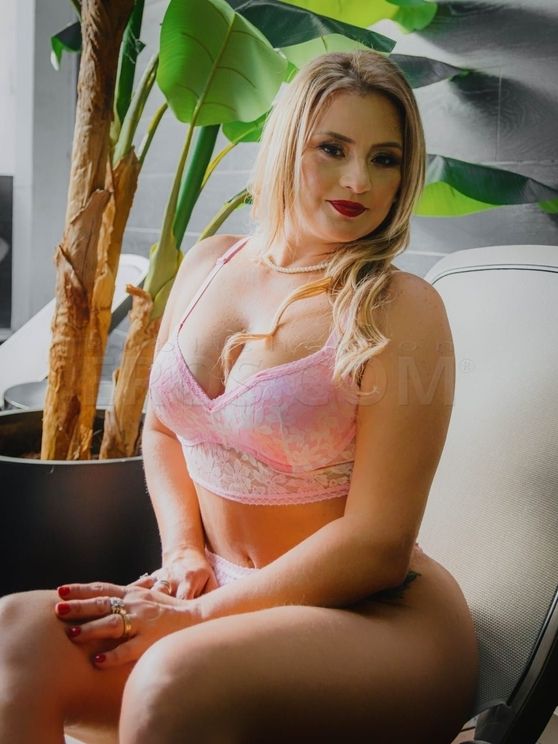 GABRIELA LUNA MATURE IN HARRISBURG