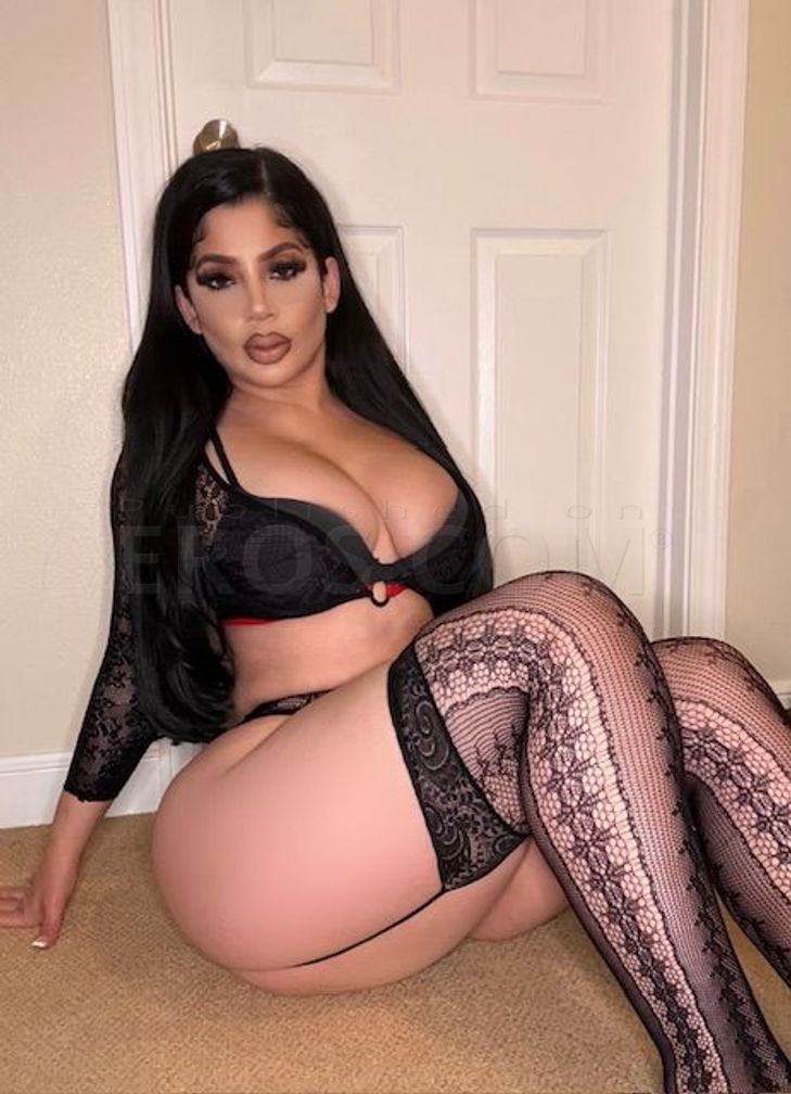 Nadia Ali ovrnight