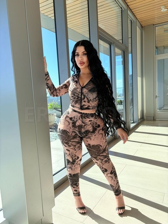 Nadia Ali ovrnight