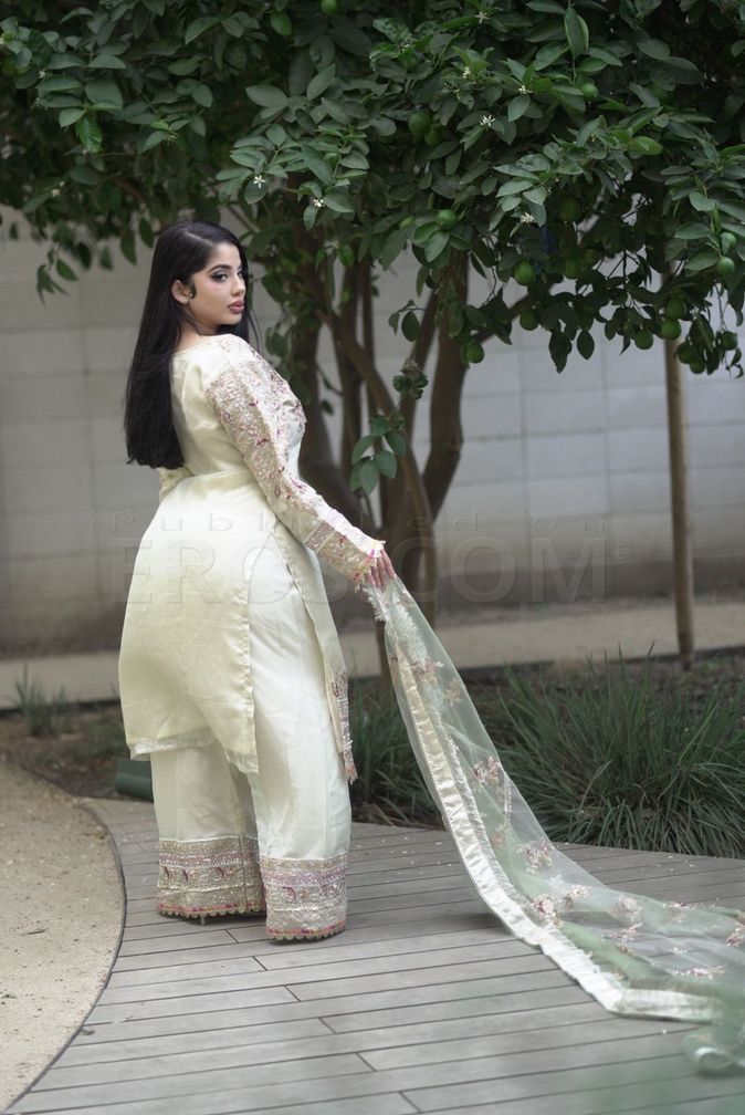 Nadia Ali Pakistani desi — photo 1
