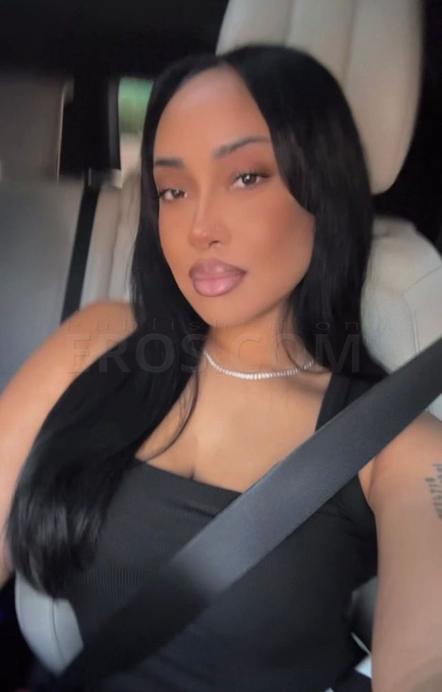 Alyssa in Phx an Scott